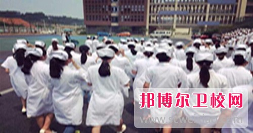 重庆女生读卫校怎么样