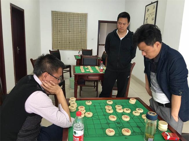 校工会举办第五届教职工棋牌赛