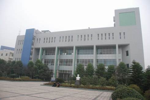 重庆医药科技学校2018年网站网址
