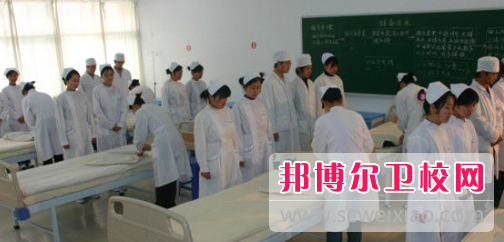 南宁2020年女生上卫校学什么好