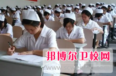 山东2023年女生上卫校学什么专业好