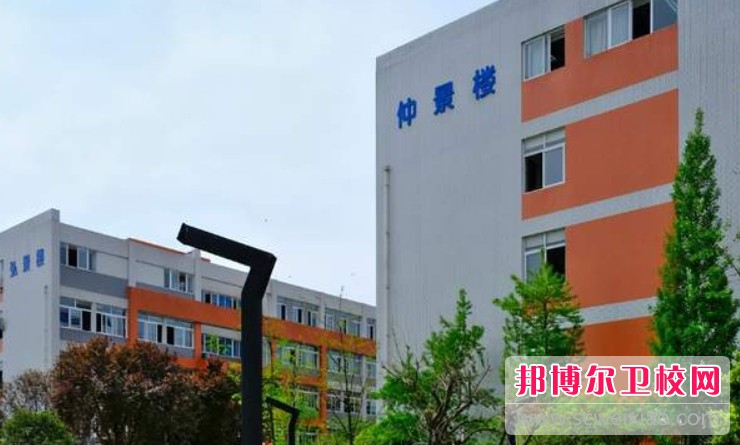 四川2025年初中生读什么护理学校好